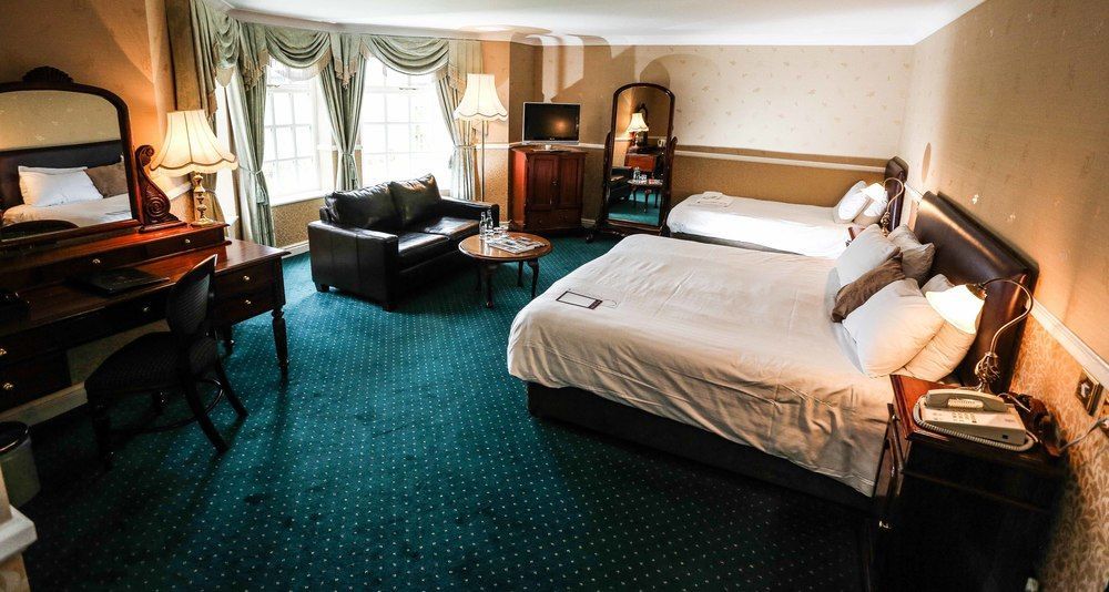 Mere Court Hotel Knutsford Luaran gambar